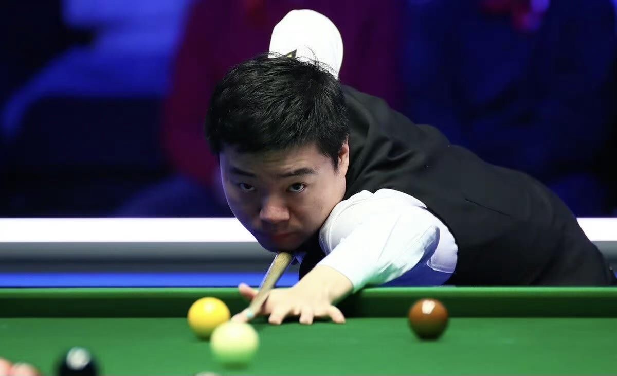 缺乏果断终 缺乏果断终